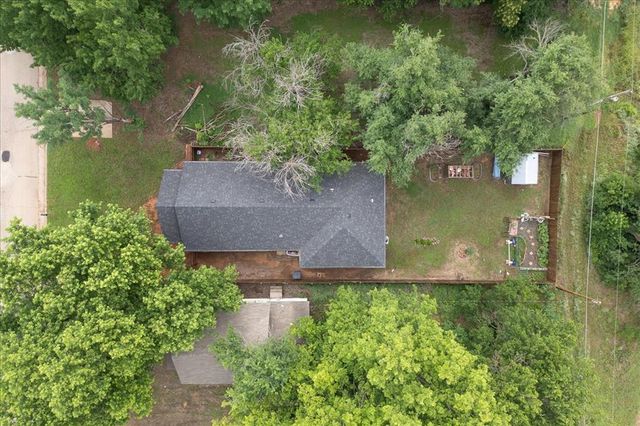 609 E Grant Avenue, Guthrie, OK 73044