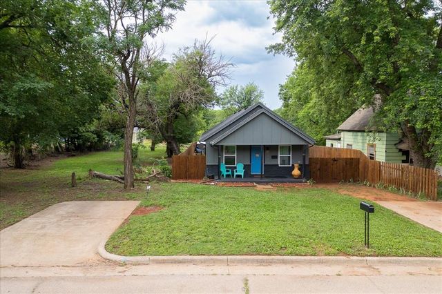 609 E Grant Avenue, Guthrie, OK 73044