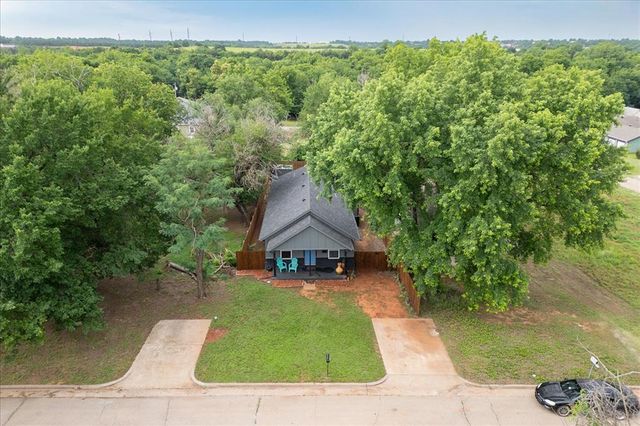 609 E Grant Avenue, Guthrie, OK 73044