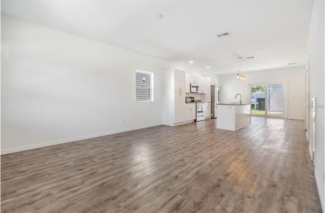 1264 PIERCE STREET, Clearwater, FL 33756