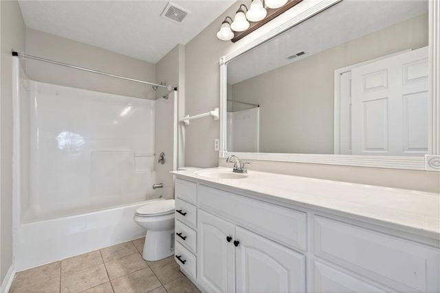 1492 Scenic River Drive, Clayton, OH 45415