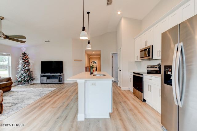 2865 W Covington Drive, Deltona, FL 32738