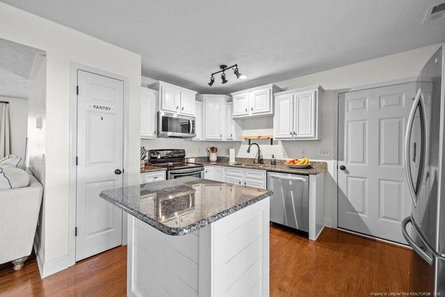 57 Summerseat Way, Bunnlevel, NC 28323