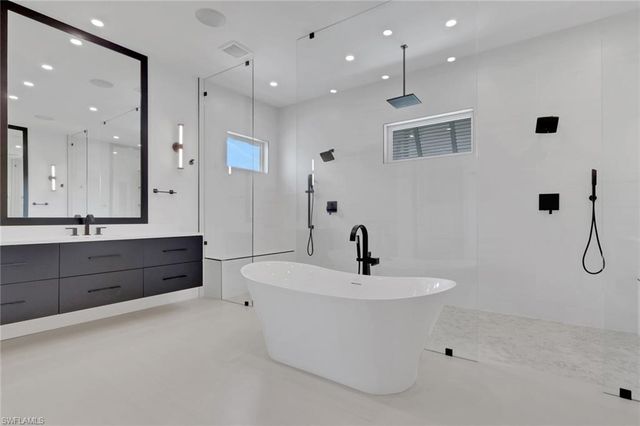 215 1st ST, Bonita Springs, FL 34134