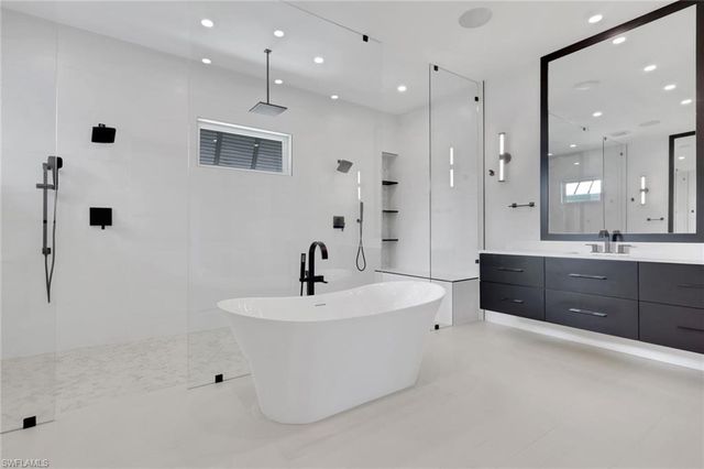 215 1st ST, Bonita Springs, FL 34134