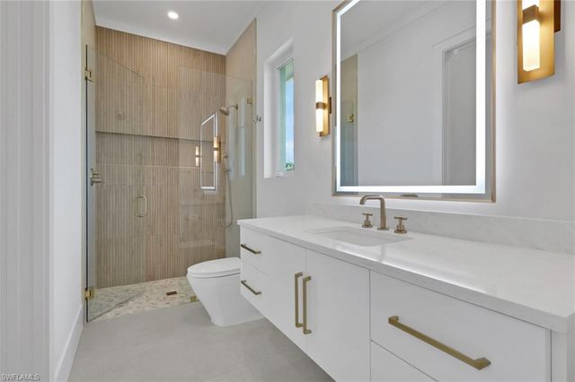 215 1st ST, Bonita Springs, FL 34134