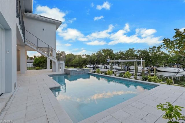 215 1st ST, Bonita Springs, FL 34134