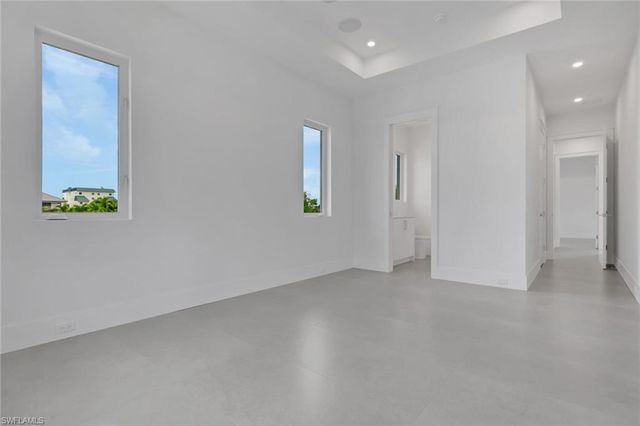 215 1st ST, Bonita Springs, FL 34134