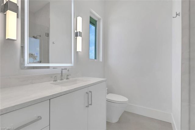 215 1st ST, Bonita Springs, FL 34134