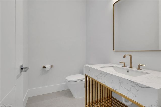 215 1st ST, Bonita Springs, FL 34134