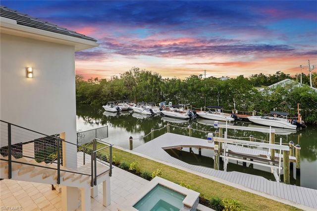 215 1st ST, Bonita Springs, FL 34134