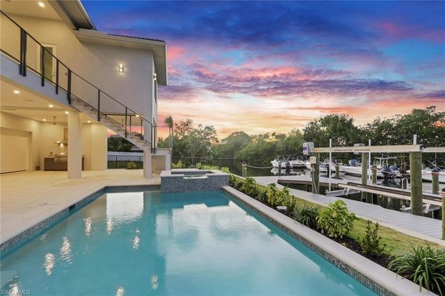 215 1st ST, Bonita Springs, FL 34134