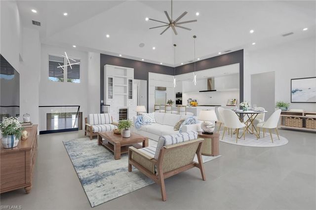 215 1st ST, Bonita Springs, FL 34134