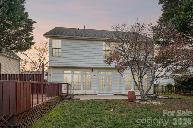 9533 Autumn Applause Drive, Charlotte, NC 28277