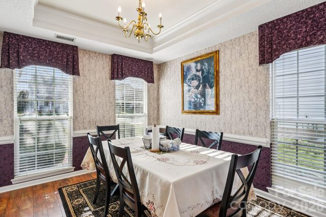 9533 Autumn Applause Drive, Charlotte, NC 28277