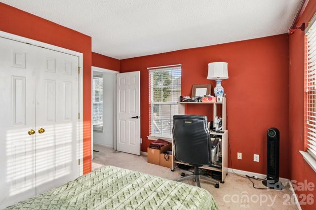 9533 Autumn Applause Drive, Charlotte, NC 28277