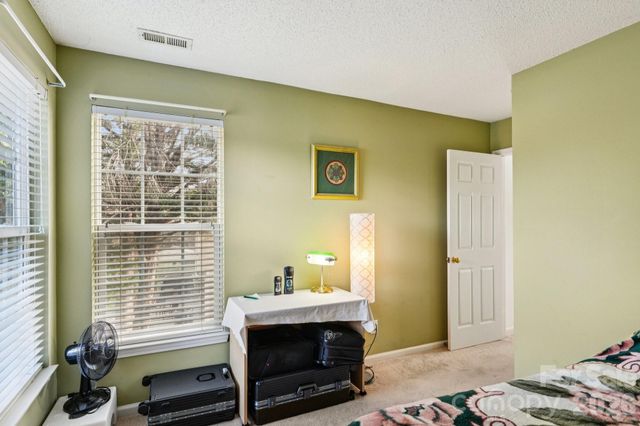 9533 Autumn Applause Drive, Charlotte, NC 28277