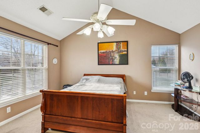 9533 Autumn Applause Drive, Charlotte, NC 28277