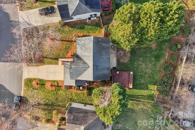 9533 Autumn Applause Drive, Charlotte, NC 28277