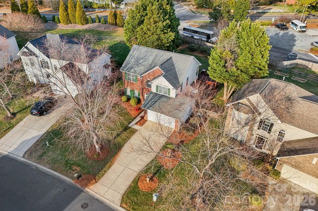 9533 Autumn Applause Drive, Charlotte, NC 28277