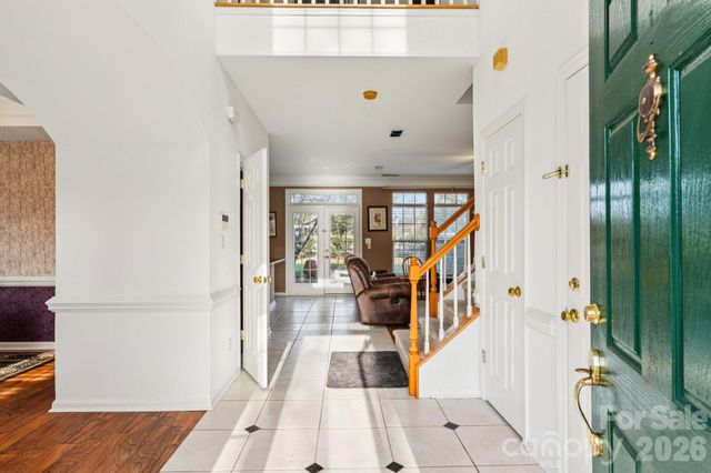 9533 Autumn Applause Drive, Charlotte, NC 28277