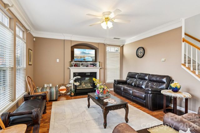 9533 Autumn Applause Drive, Charlotte, NC 28277