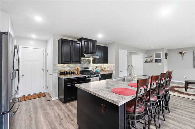 1015 Colonial Way, Huber Heights, OH 45424