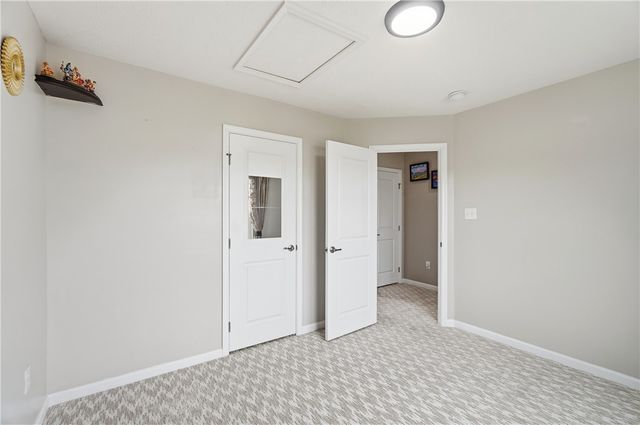 1015 Colonial Way, Huber Heights, OH 45424