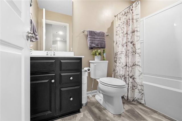 1015 Colonial Way, Huber Heights, OH 45424