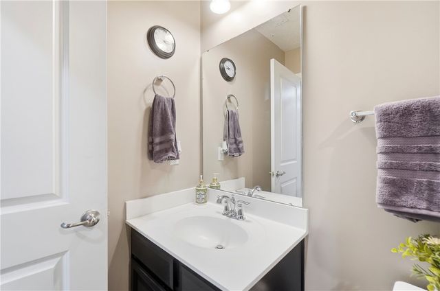 1015 Colonial Way, Huber Heights, OH 45424