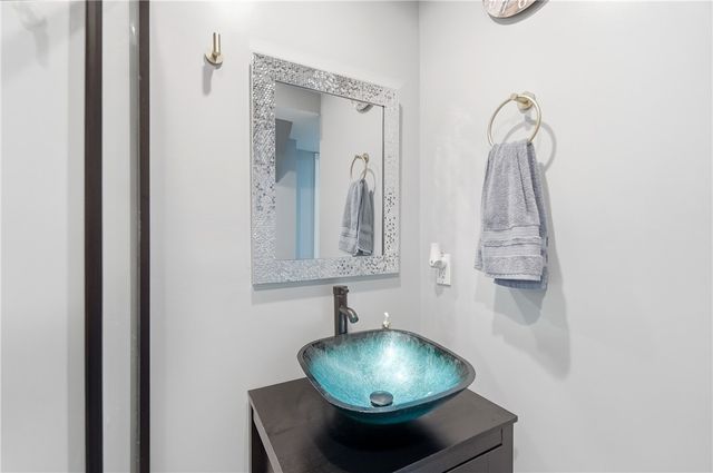 1015 Colonial Way, Huber Heights, OH 45424