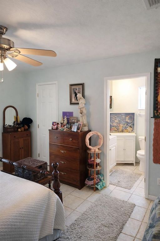 Image 13 of property listing at 4108 ABBOTSFORD STREET, North Port, FL 34287