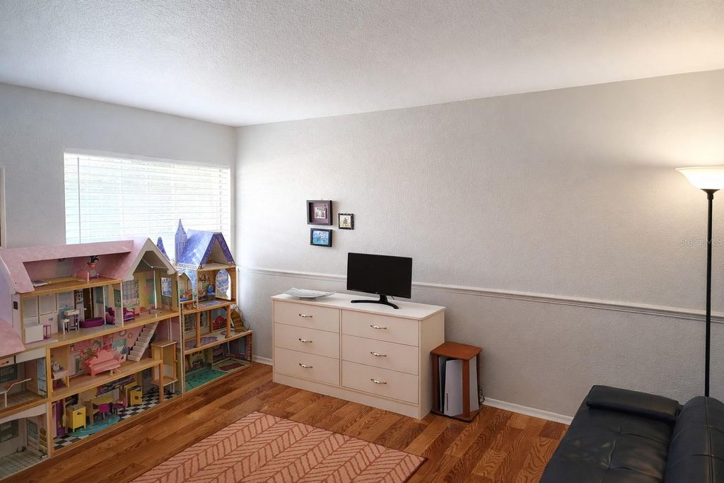 Image 19 of property listing at 4108 ABBOTSFORD STREET, North Port, FL 34287