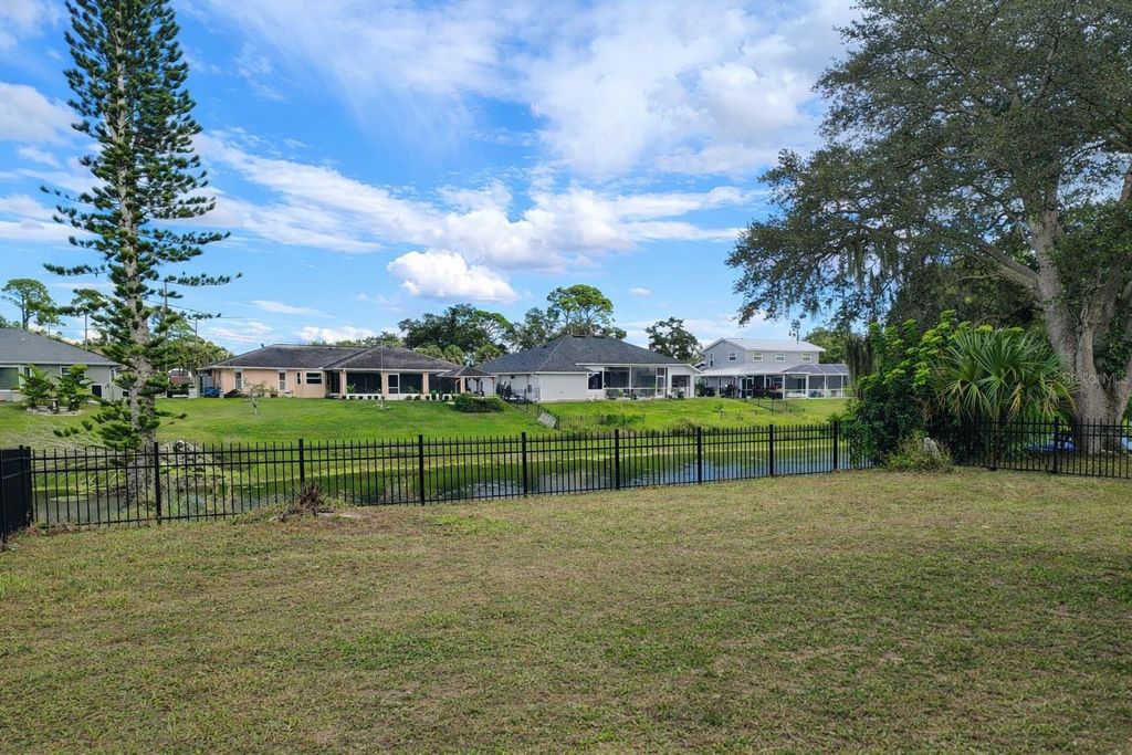 Image 26 of property listing at 4108 ABBOTSFORD STREET, North Port, FL 34287
