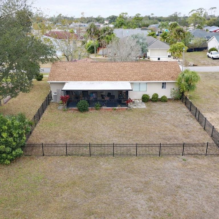 Image 27 of property listing at 4108 ABBOTSFORD STREET, North Port, FL 34287