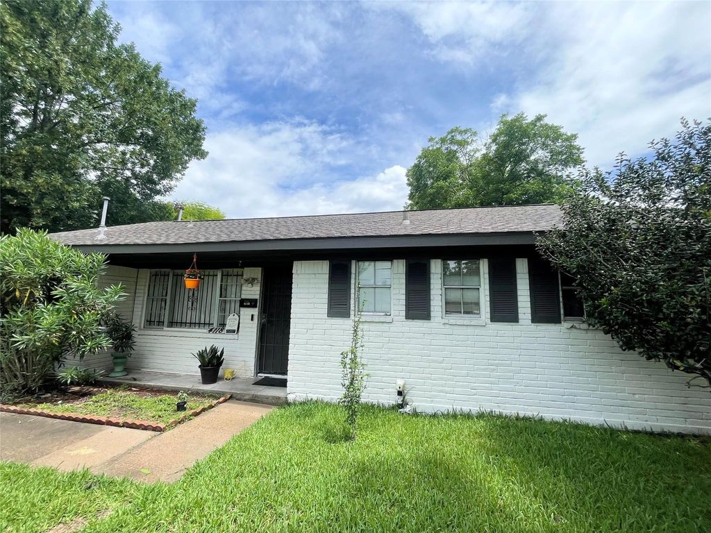 4118 Ebbtide Drive, Houston, TX 77045
