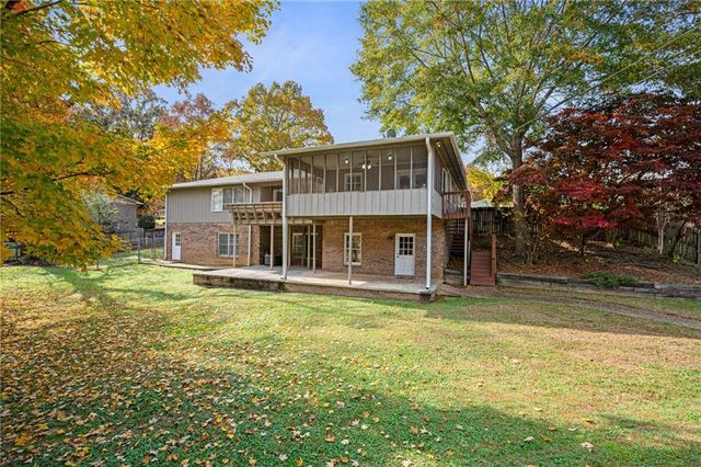 127 Windsor Drive, Calhoun, GA 30701