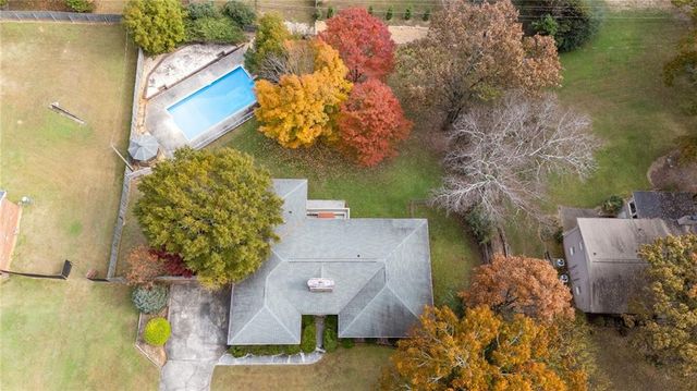 127 Windsor Drive, Calhoun, GA 30701