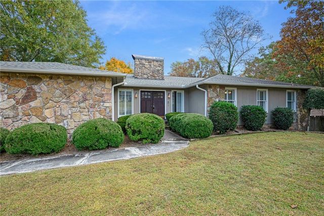 127 Windsor Drive, Calhoun, GA 30701