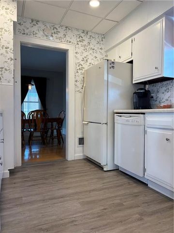 1820 Main Street, Bloomer, WI 54724