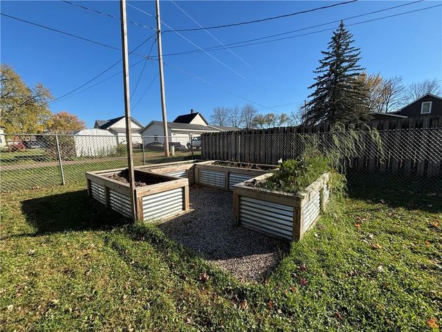 1820 Main Street, Bloomer, WI 54724