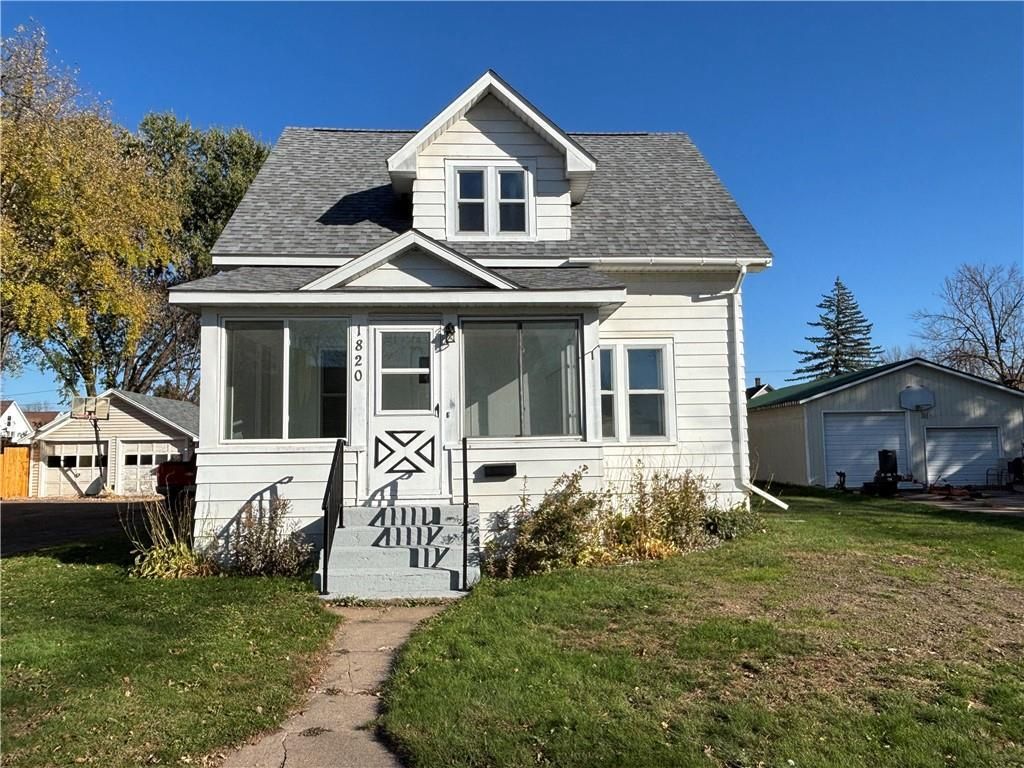 1820 Main Street, Bloomer, WI 54724