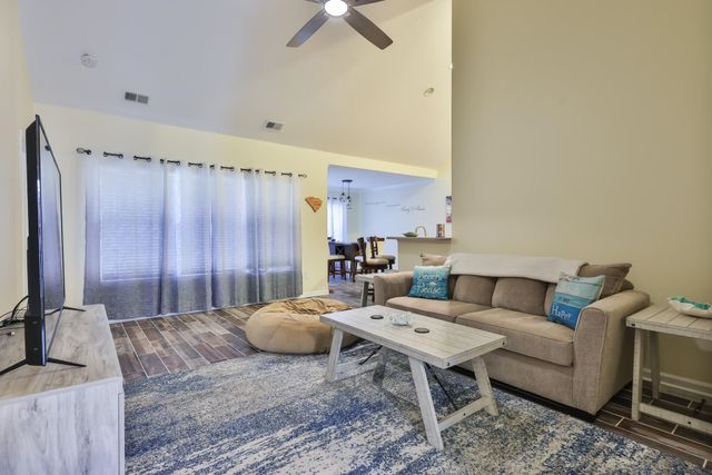 117 Bleckley Ave., Myrtle Beach, SC 29579