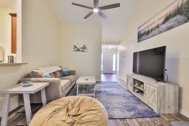 117 Bleckley Ave., Myrtle Beach, SC 29579