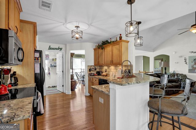 9020 Farm Shaw Drive, Gainesville, GA 30506