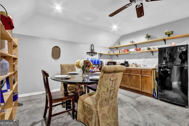 9020 Farm Shaw Drive, Gainesville, GA 30506