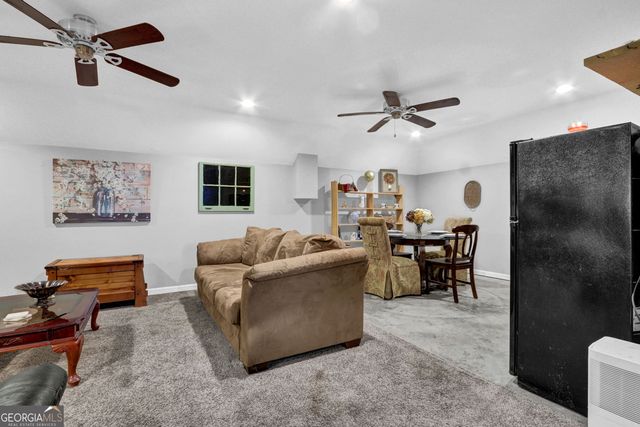9020 Farm Shaw Drive, Gainesville, GA 30506
