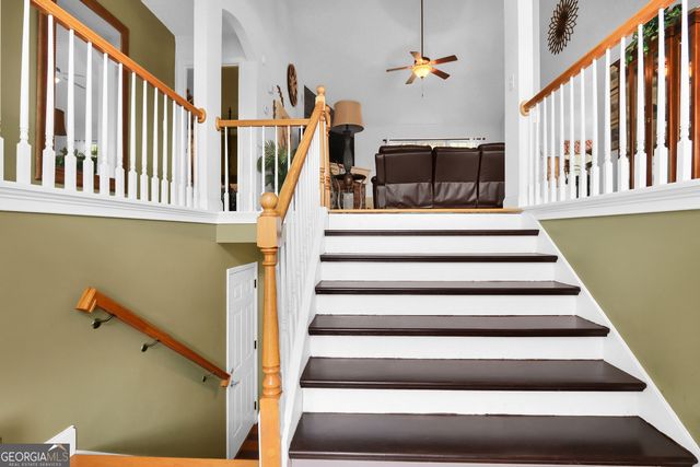 9020 Farm Shaw Drive, Gainesville, GA 30506