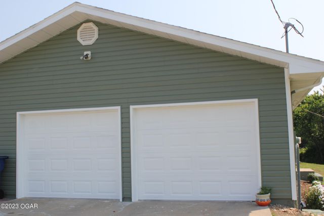 4030 E 15th Place, Joplin, MO 64801