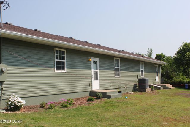 4030 E 15th Place, Joplin, MO 64801